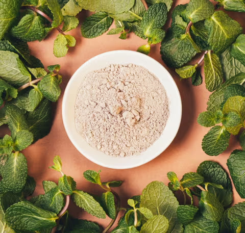 BENTONITE CLAY COMBINES WITH MINT SAFEL